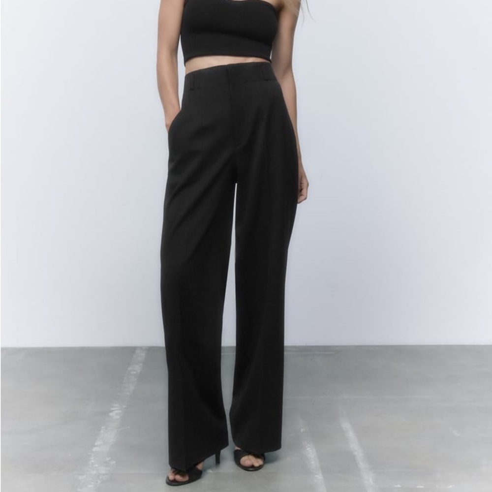 Zara black wide leg, high waisted pants. NWT.